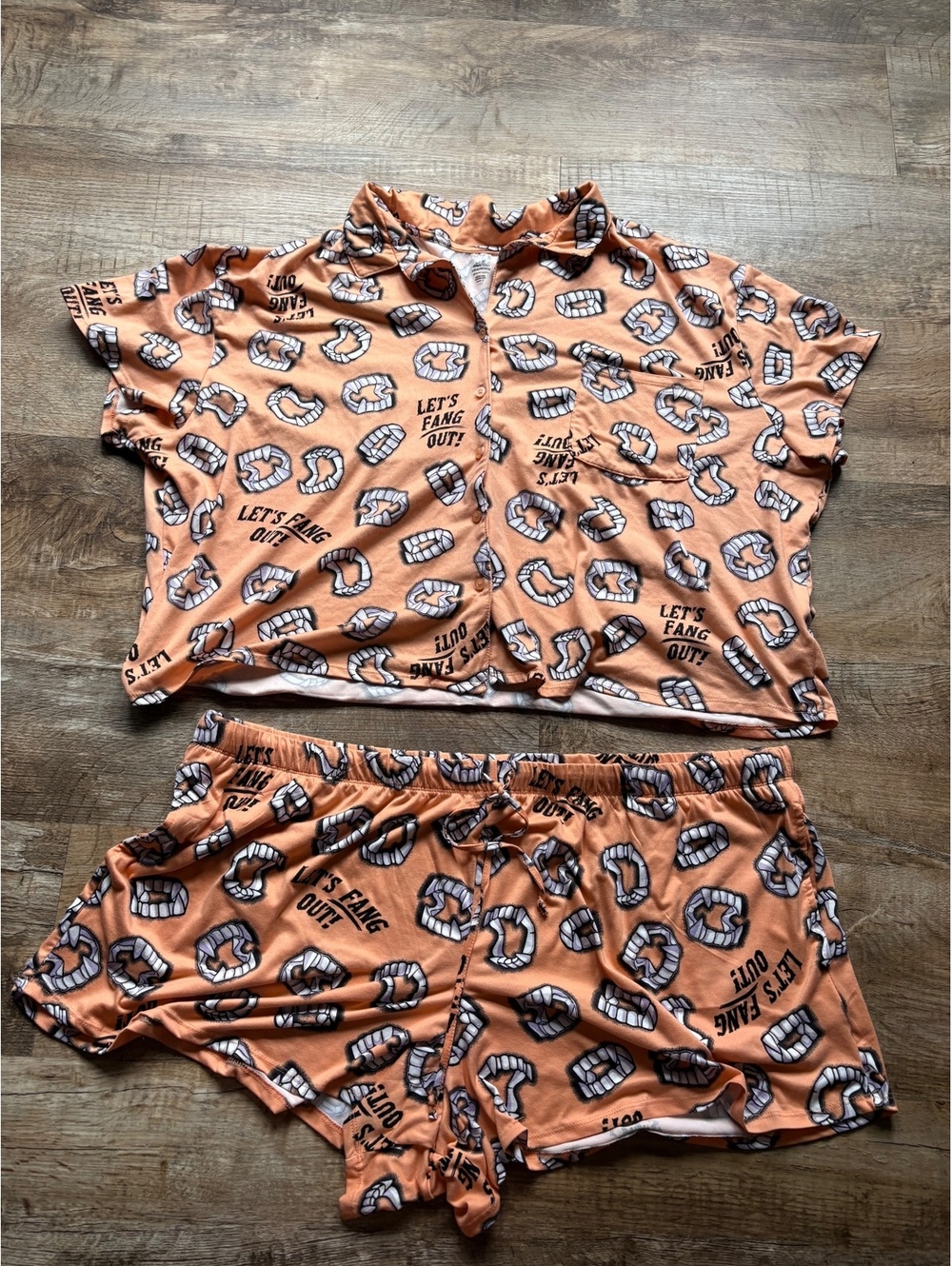Celebrate! Halloween Women's Two-Piece Pajama Set, Size 3X (22W-24W), Orange, V-